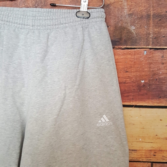 adidas Pants - 🍄3/45$🍄Adidas sweatpants gray size large pants